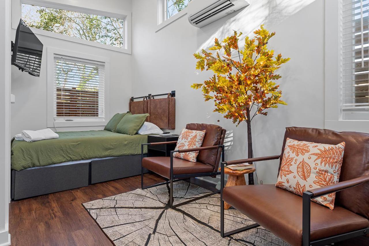 The Acorn - Tiny House In Historic Oakwood Βίλα Ρόλι Εξωτερικό φωτογραφία
